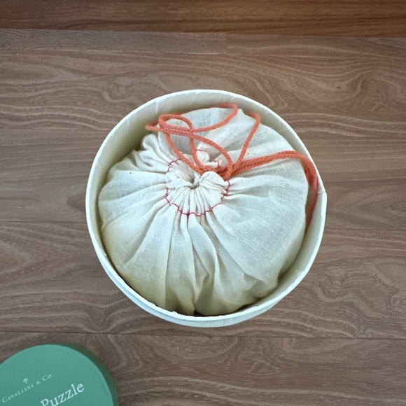 Cavallini & Co. Wildflowers Vintage Puzzle 1000 Count Brand New - Picture 4 of 5